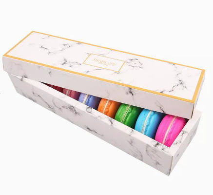 ハンドメイドのボール紙のクッキー箱のホールダーを包むマカロン円形の箱