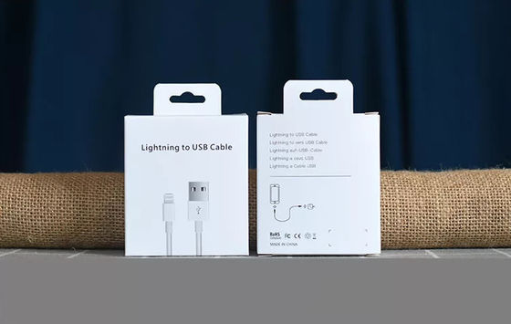 PMS Usbの充電器の荷箱グリースを弾くデボス加工をデータ ケーブル
