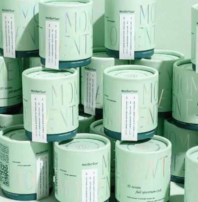 100%の再生利用できるボール紙 シリンダー包装のふたおよび基礎構造